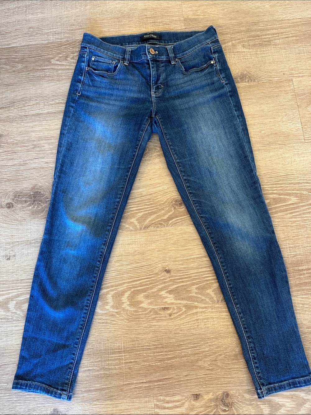 White House Black Market Women's Skimmer Jeans - Medium Blue Denim